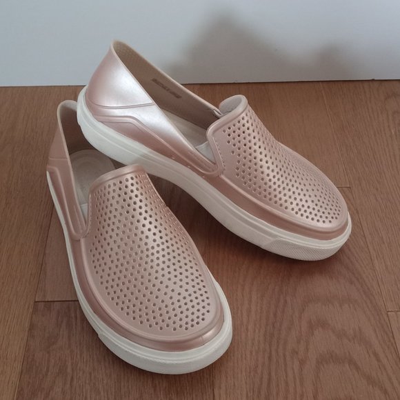 Crocs shoes US 2 - Picture 3 of 7